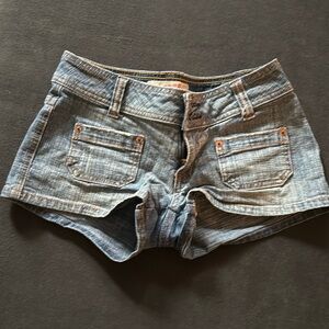 Women’s/juniors shorts